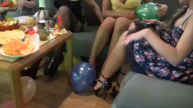 Hawt dancing and wicked masturbation