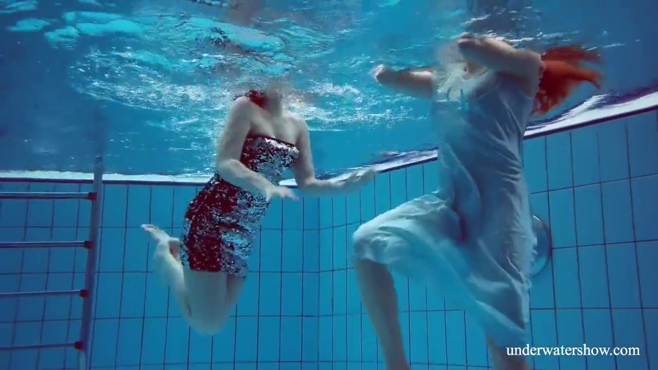 Hottest Underwater Girls Stripping Dashka And Vesta