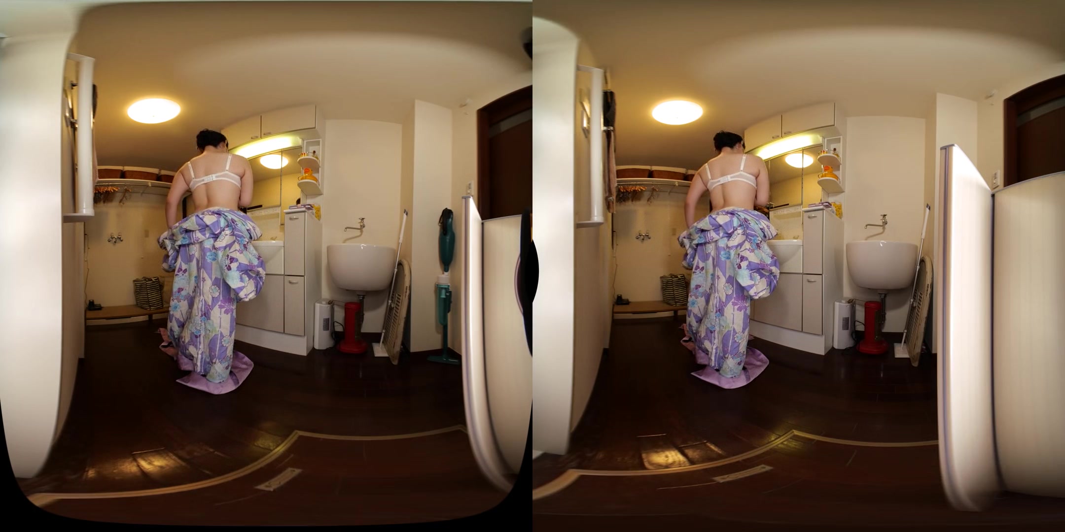 Peeping Through the Gap To Look at What You're Wearing: Sara Minamino - Japanese Hidden Camera Voyeur Spy