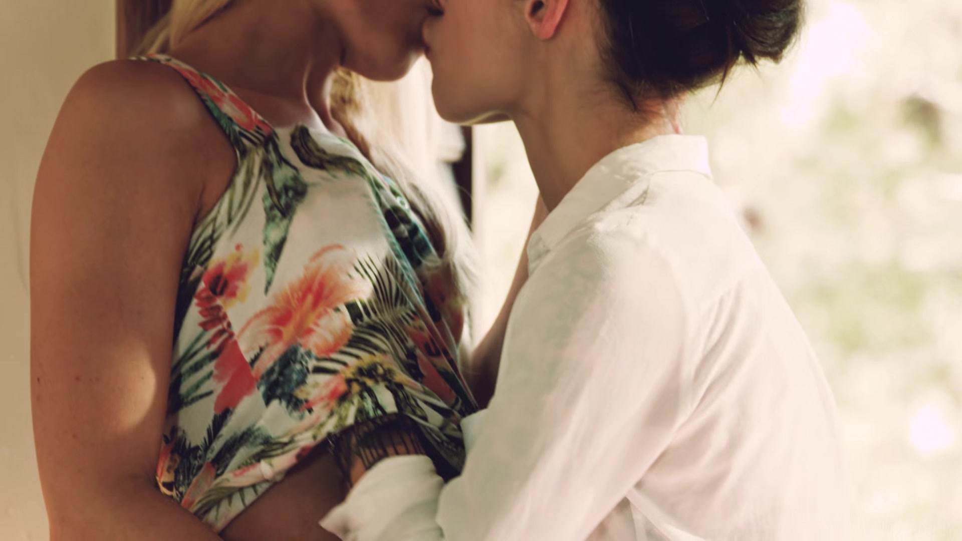 Vox Reloaded 1 - Reminder - Nikita Bellucci & Sweet Cat - VivThomas