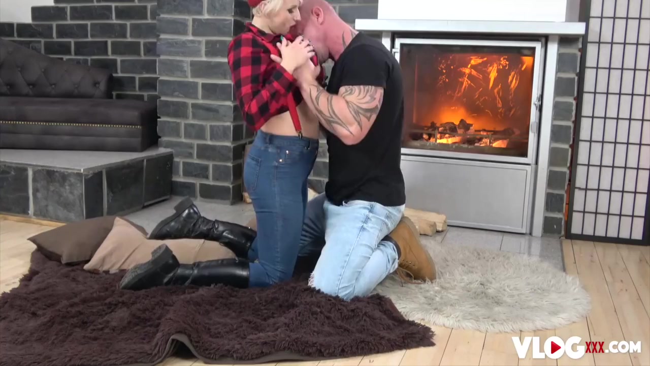 Busty Fucked After Showing Off Her Plum Body With Angel Wicky