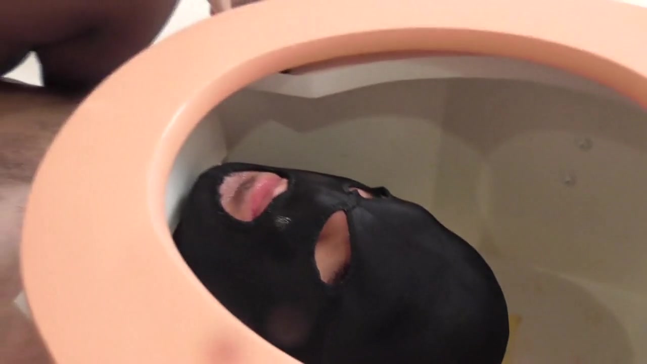 Spitting in pissing Box by Femdom Austria