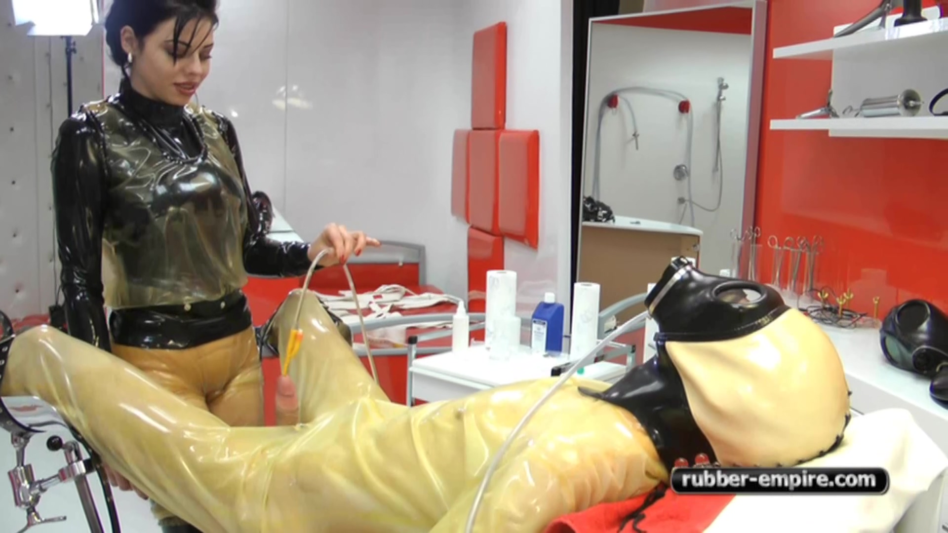 Lady Ashley - Madame Gillette Und Extremly Tubed 2