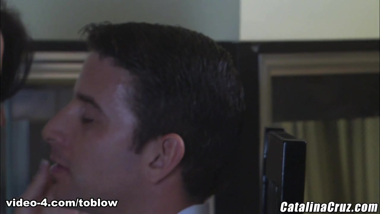 Lezley Zen - LicensedToBlow