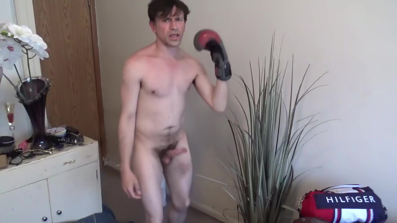Gigolo Maolo The Boxer Stripped Naked Champion!
