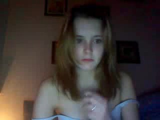Webcam close-up video with chick's wet pink pussy