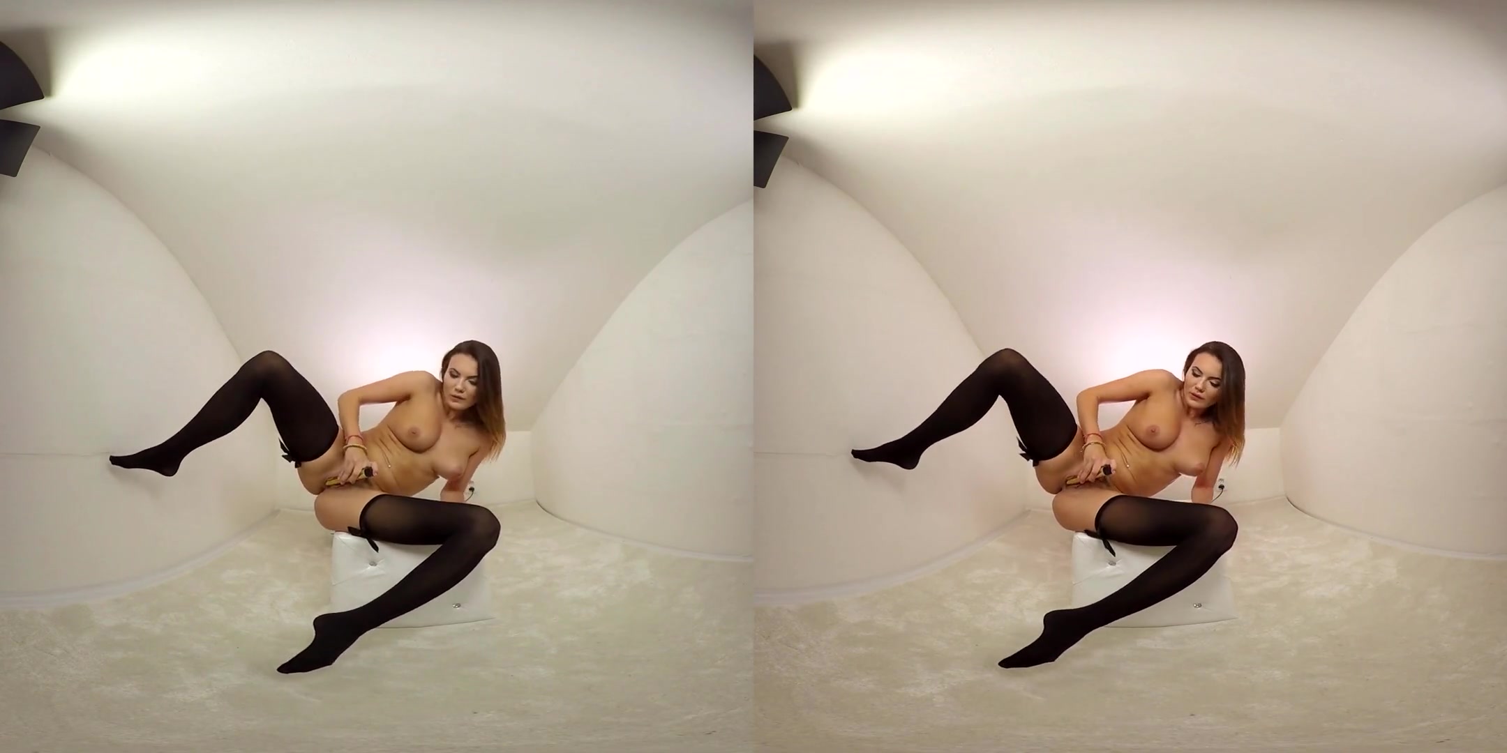 Vanessa Decker in 116 - Vanessa Decker - BravoModelsMedia