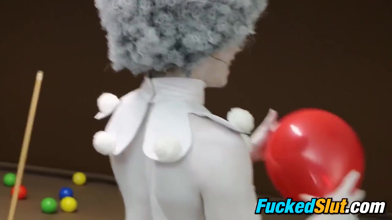 Porn With Hottie Masked As A Clown