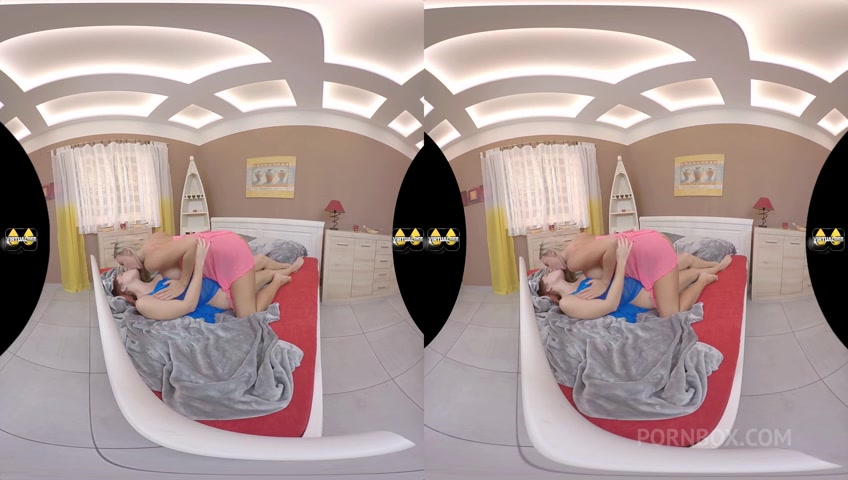 VR - Lets Get Soaked with Oprah,Renata Fox by Virtual Pee - PissVids