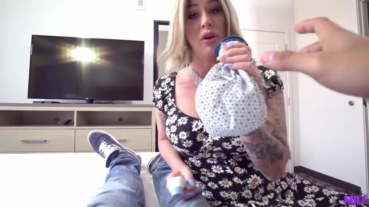 Stepmom Gave Me A Boner
