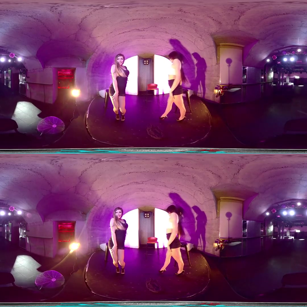 Kinga & Nicole & Sofia Striponstage - ReeVR