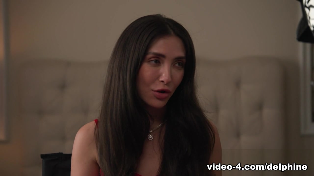 Behind The Scenes: The Assistant Director Loves People (Ep1) - DelphineFilms
