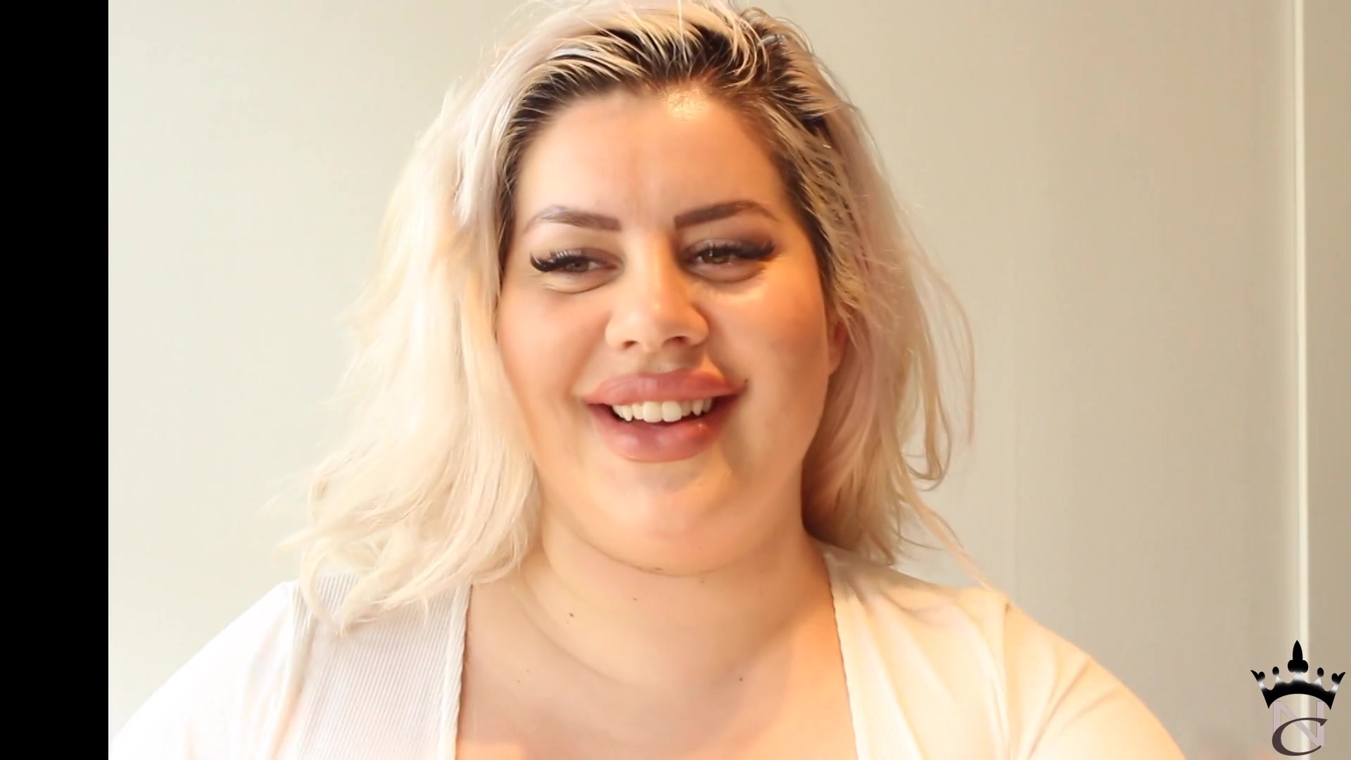 I Love To Suck On My Snickers - Sex Movies Featuring Natasha Crown