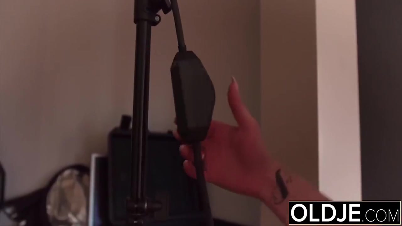 Perfect Body Blonde Gets Fucked Hard By Old Dude 10 Min