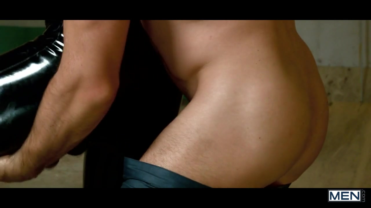 Alex Mecum & Black Panther in Captain America : A Gay XXX Parody 2 - SuperGayHero