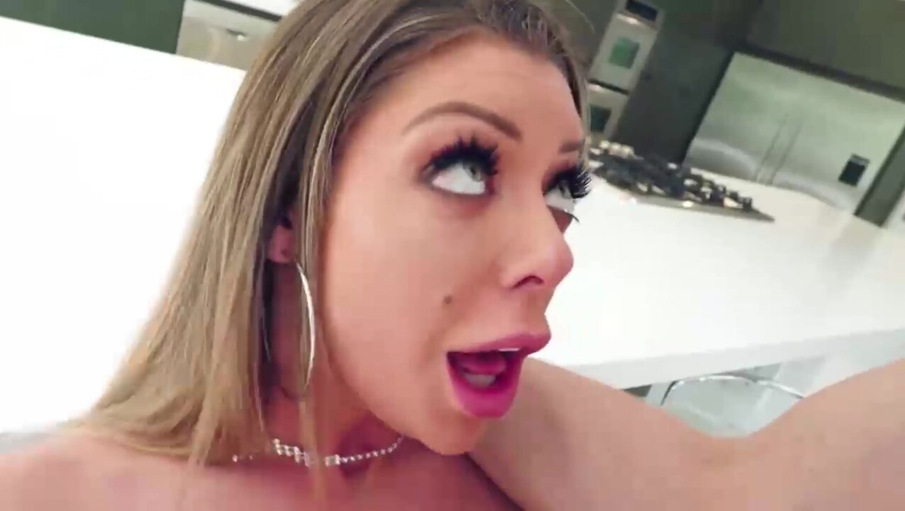 36 minutes of amazing hard sex with Karma Rx