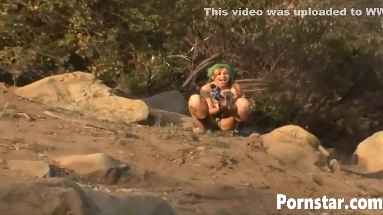 Three Lesbian Chicks Try Out Their Toys On One Another