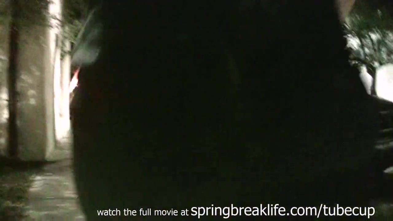 SpringBreakLife Video: Hot Coeds On A Trolley