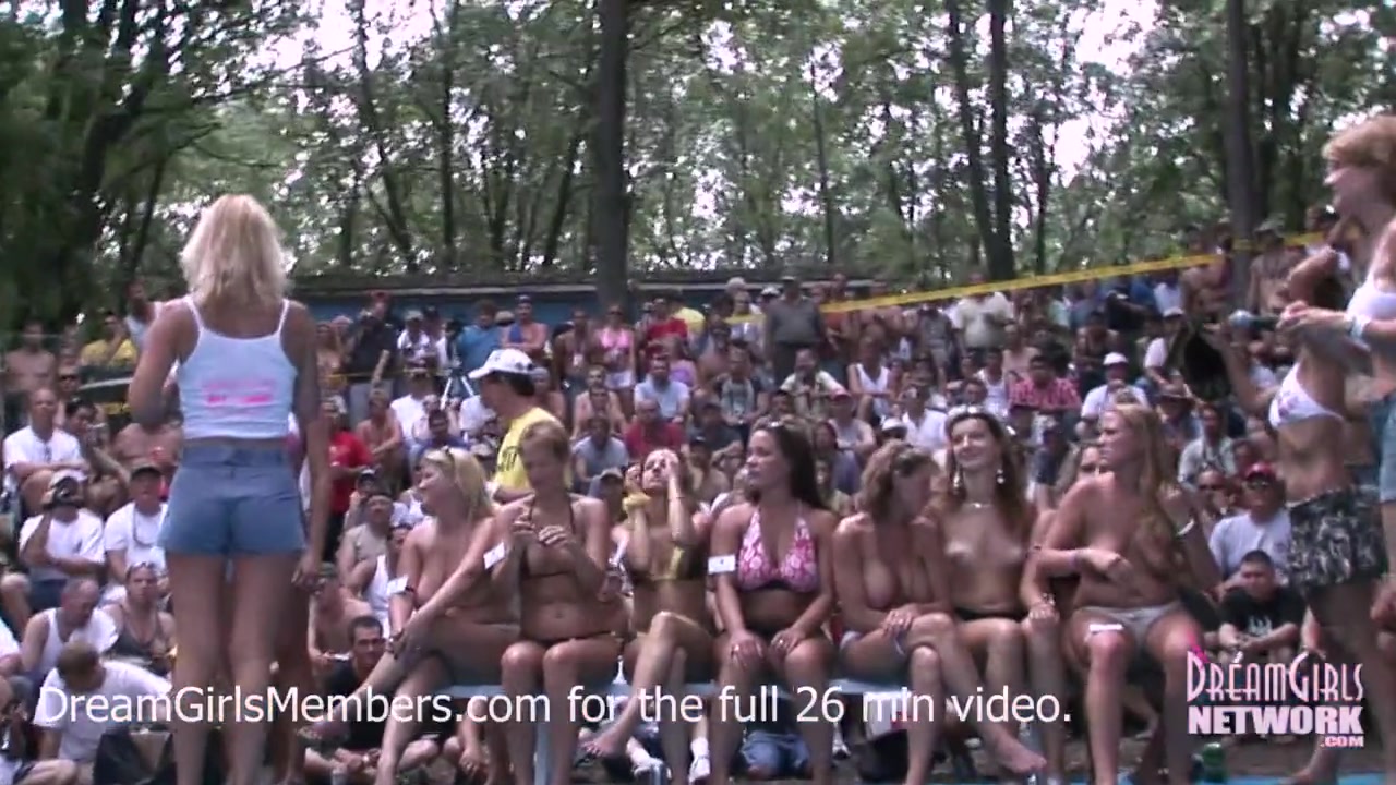 Exhibitionist Milf Wet T-Shirt Contest At A Nudist Resort - DreamGirlsMembers