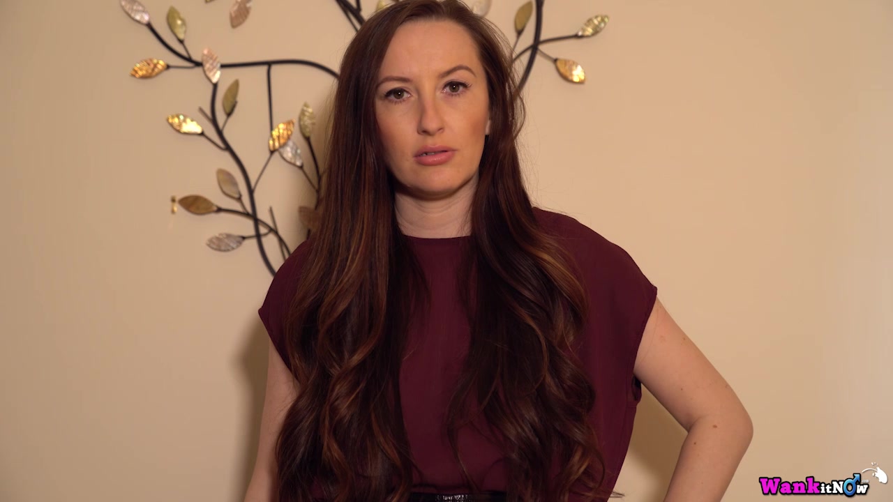 Sophia Smith - Desperate To Sell - Sexy Videos - WankitNow