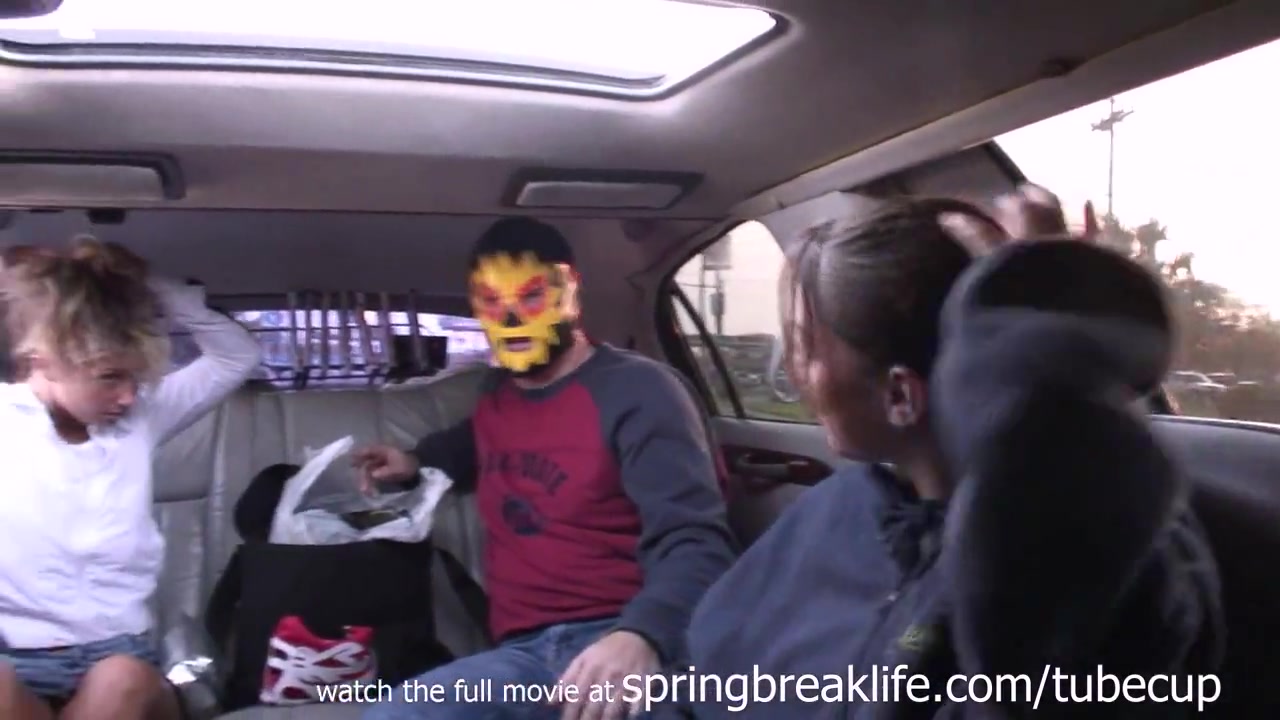 SpringBreakLife Video: Flashing At The Mexican Border