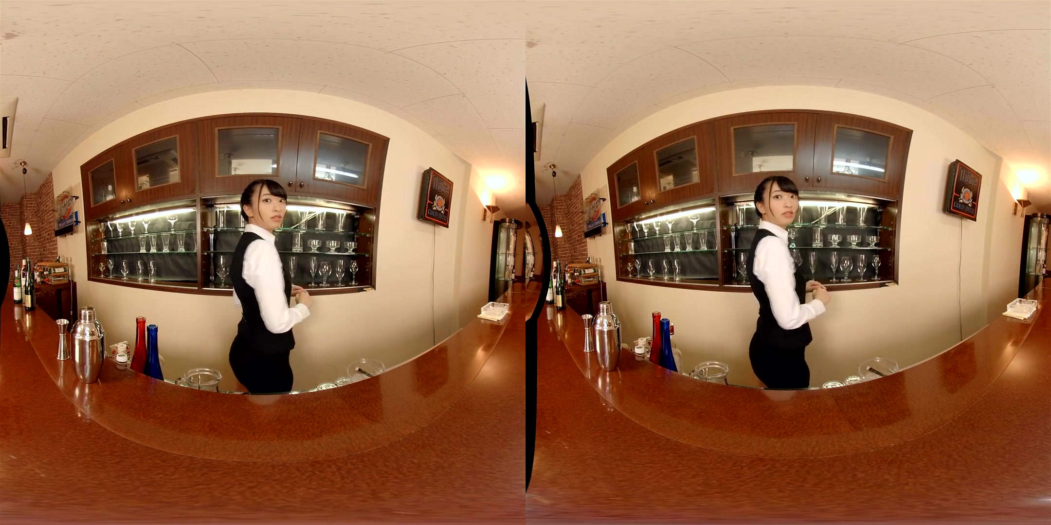 Yuka Kuramochi I Took the Bartender Home With Me - FANTASTICA