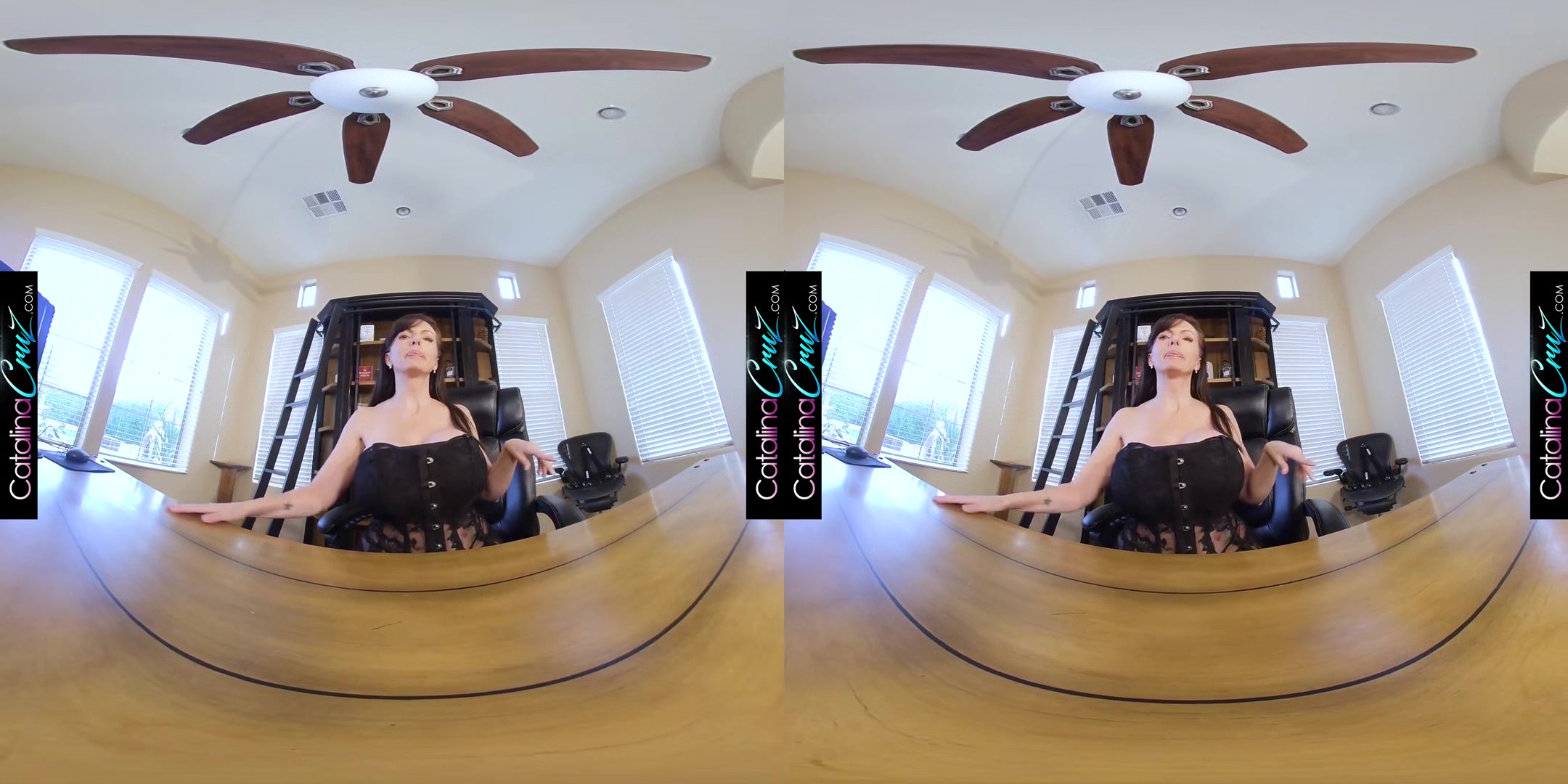 Catalina Cruz - Office Trip 5k Vr