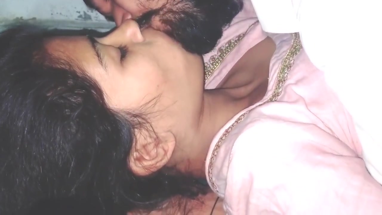 Stepdaughter Wants My Big Cock With Kissing