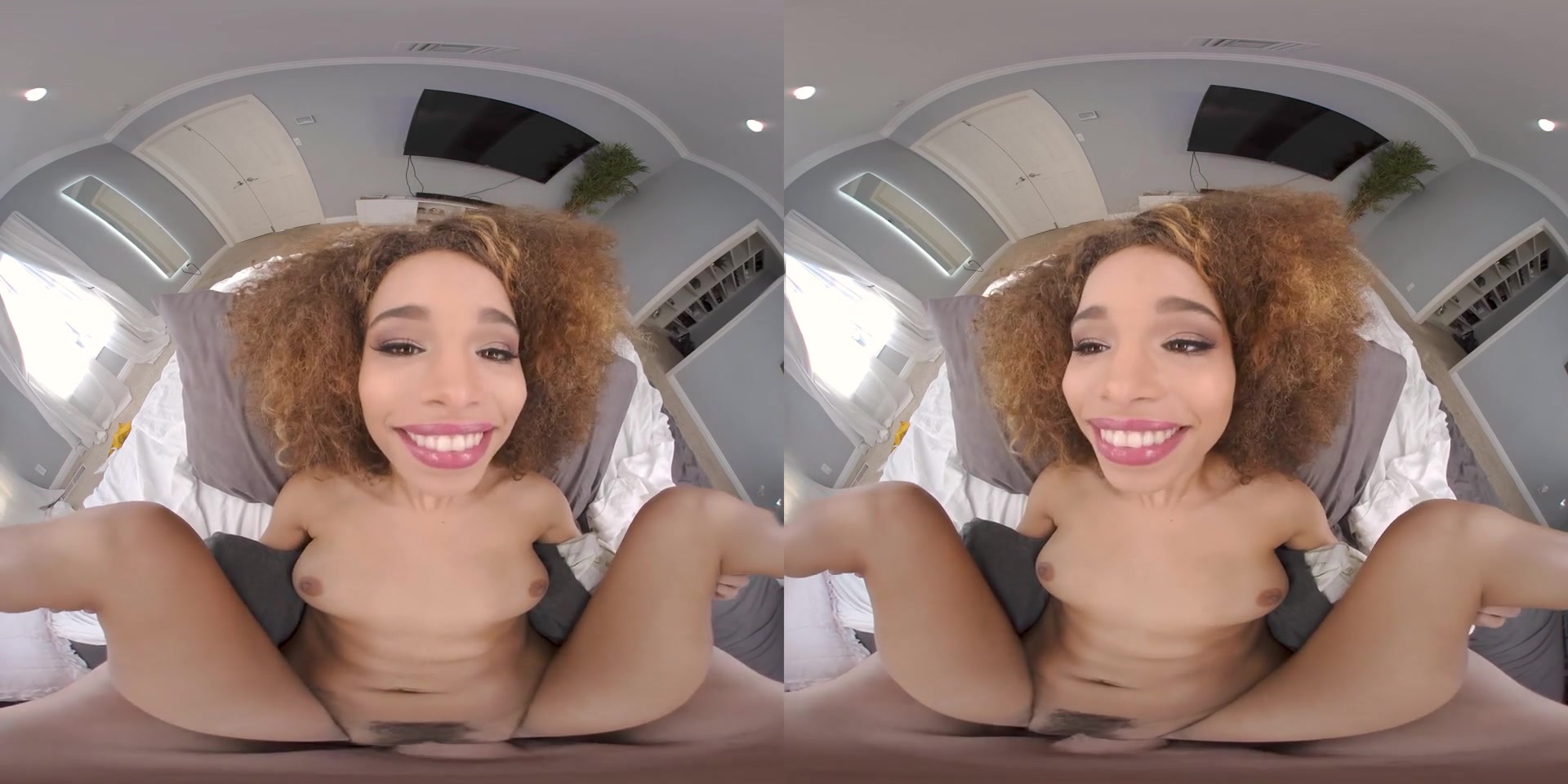 Cecilia Lion in A Very Special Treatment VR Porn Video - VRBangers