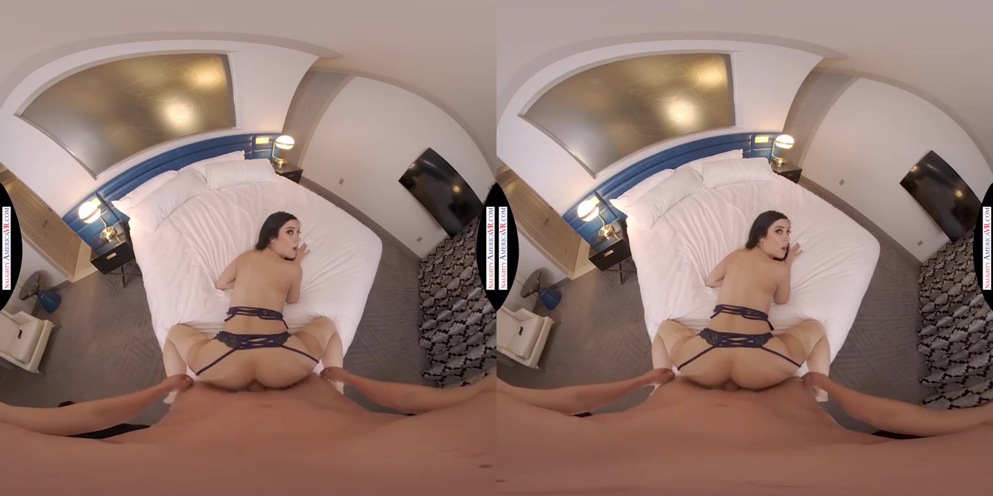 Jazmin Luv Fucks You In Vr