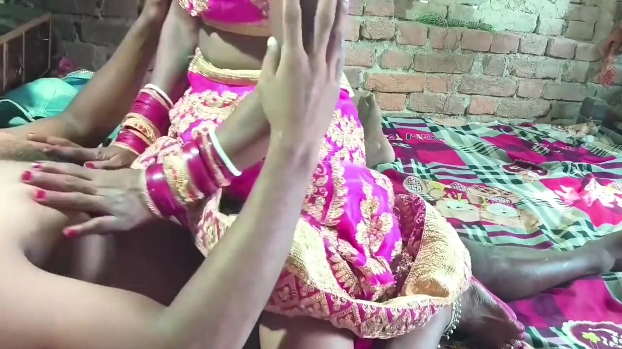 Suman Ko Lehenga Choli Pehenake Chudai Kiya Aaj