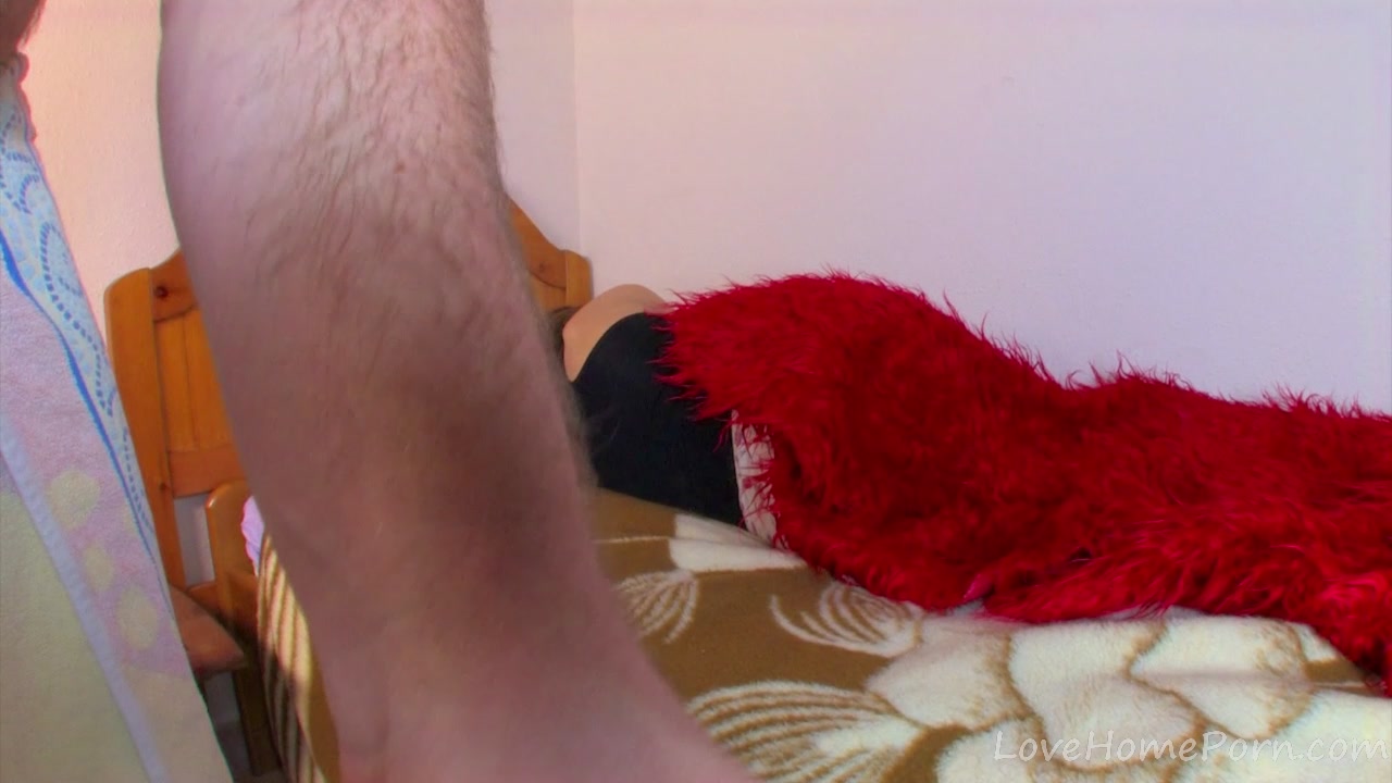 Brunette Amateur Fingered And Fucked In Both Holes