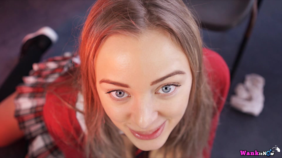 Beth - Geeky Slut:Pt2 - Sexy Videos - WankitNow