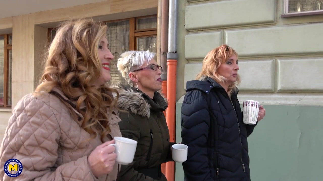 One Lucky Young Guy Fucking Three Hot Mature Ladies At Once - MatureNl