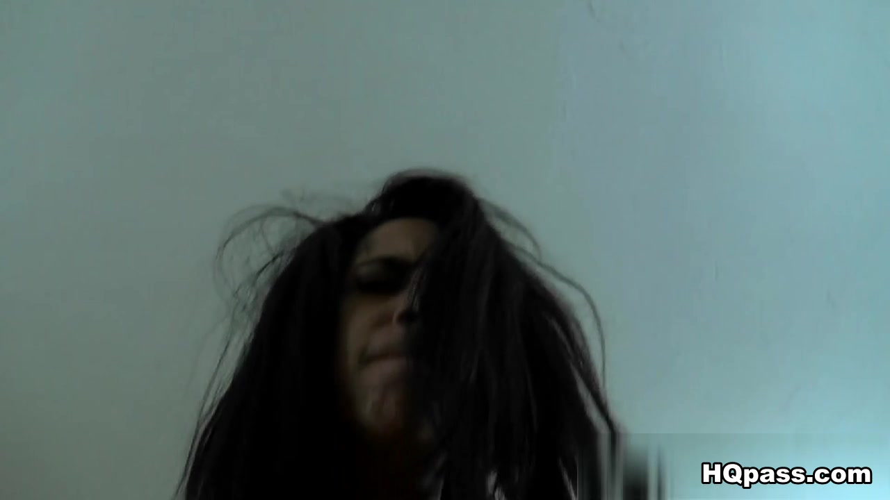 Tyler Steel & Tricsy Star in Tricsys tricks Video