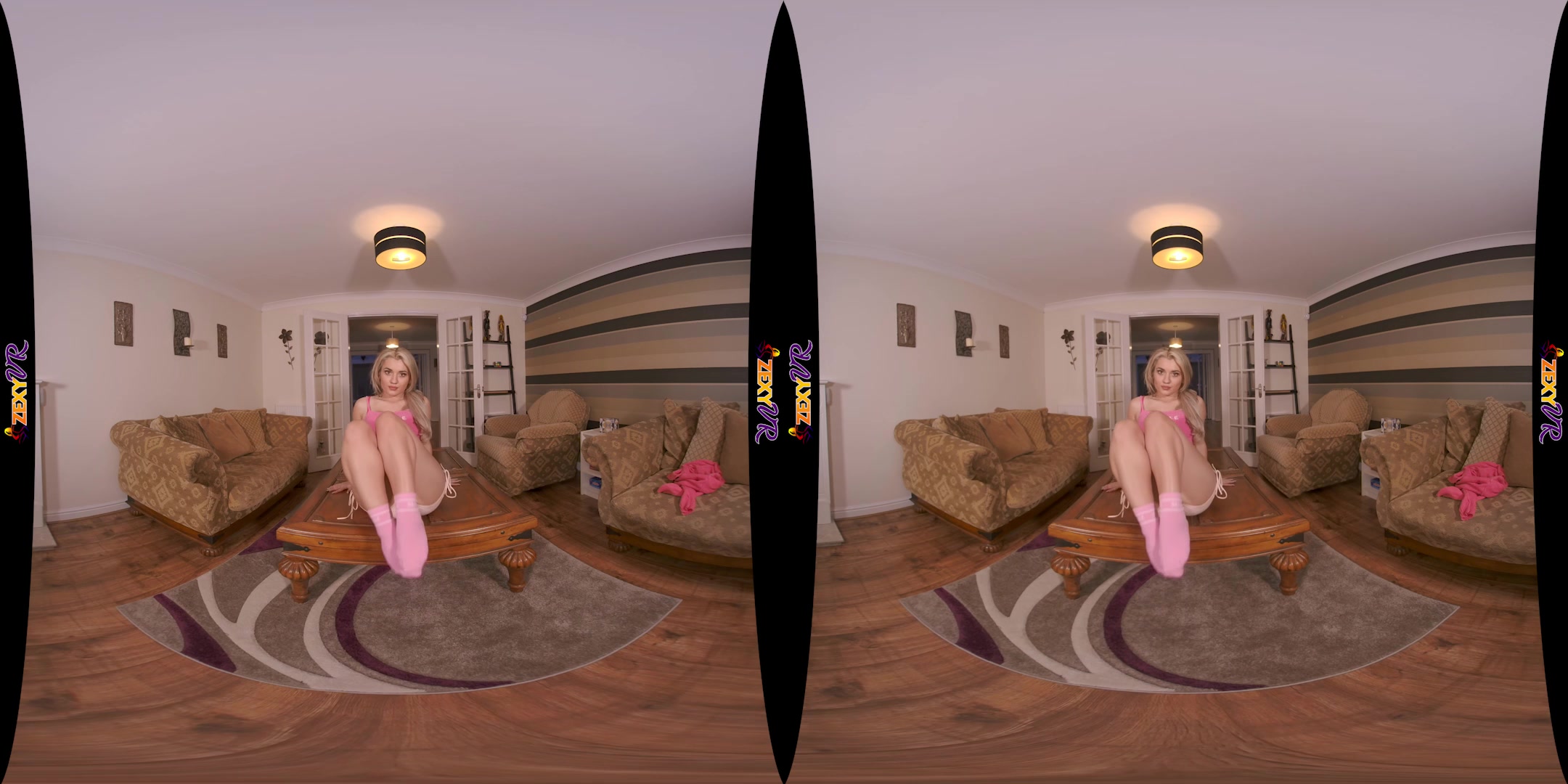 Late Night Fun featuring Chelsea Essex - ZexyVR
