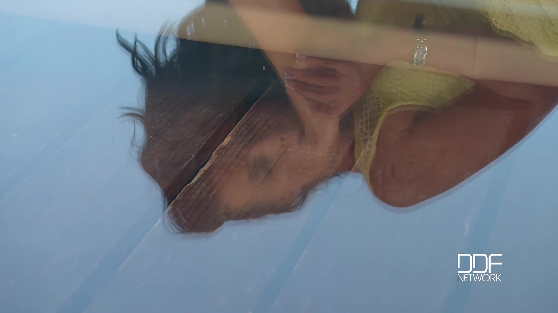 Sexy Tootsie Polish - Lesbian Foot Fetish At The Pool - PornWorld