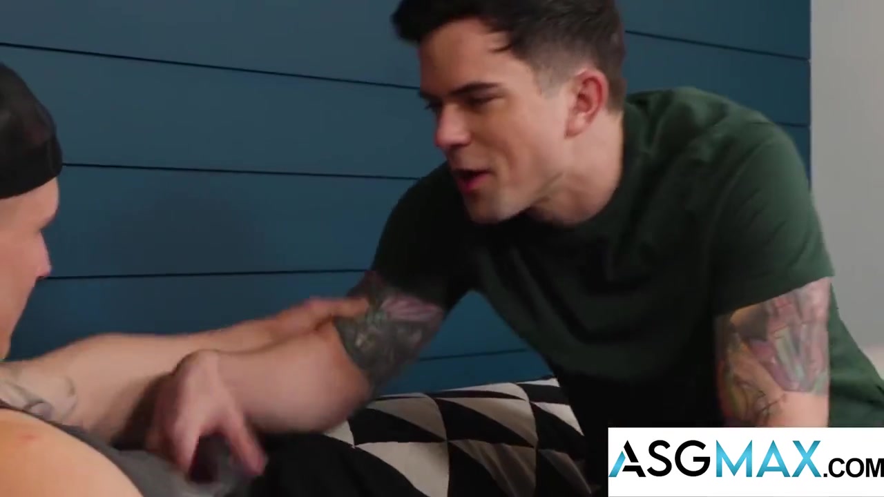Stepbros Fuck Session - Beefy Muscle Helps Jock Cope