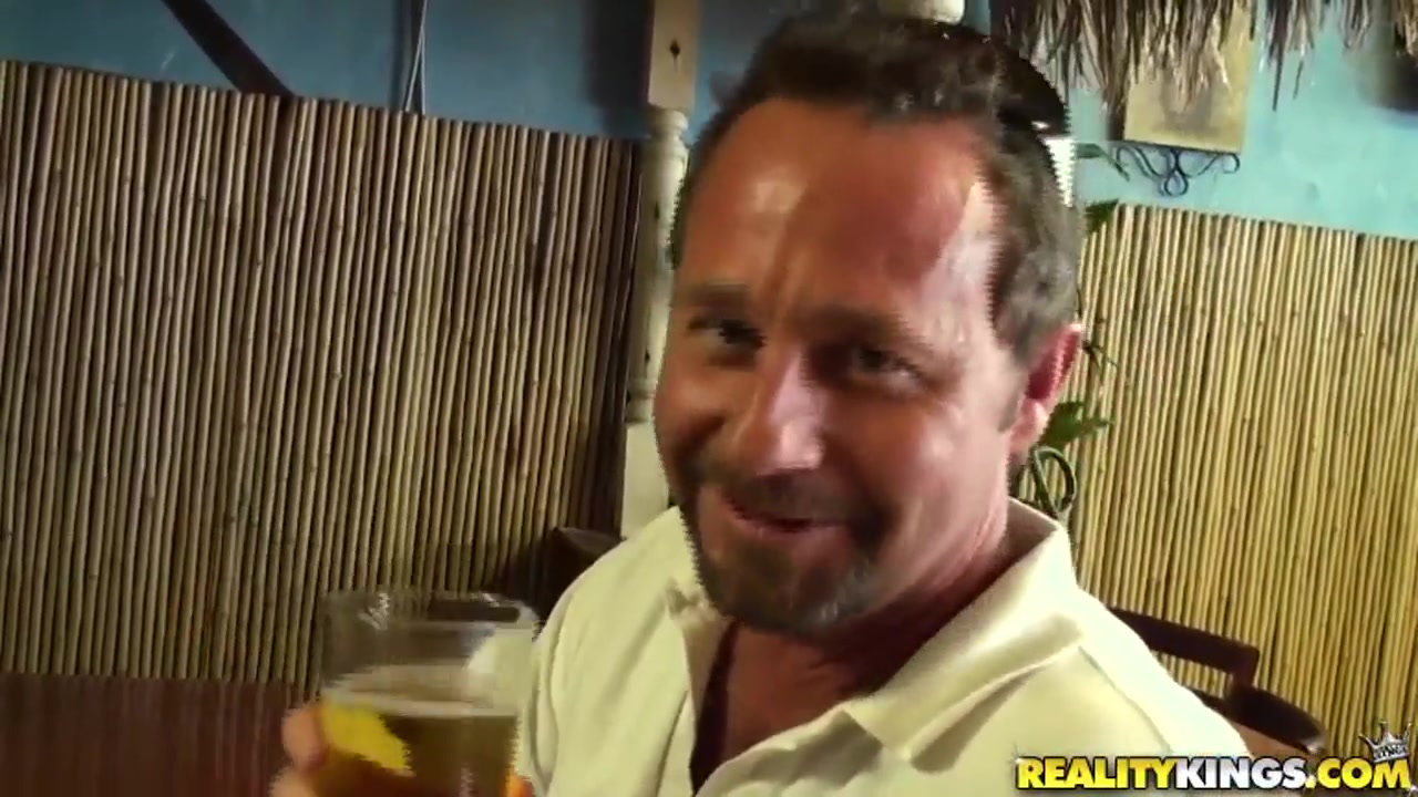 Hunter has an affair with a skinny bartender girl