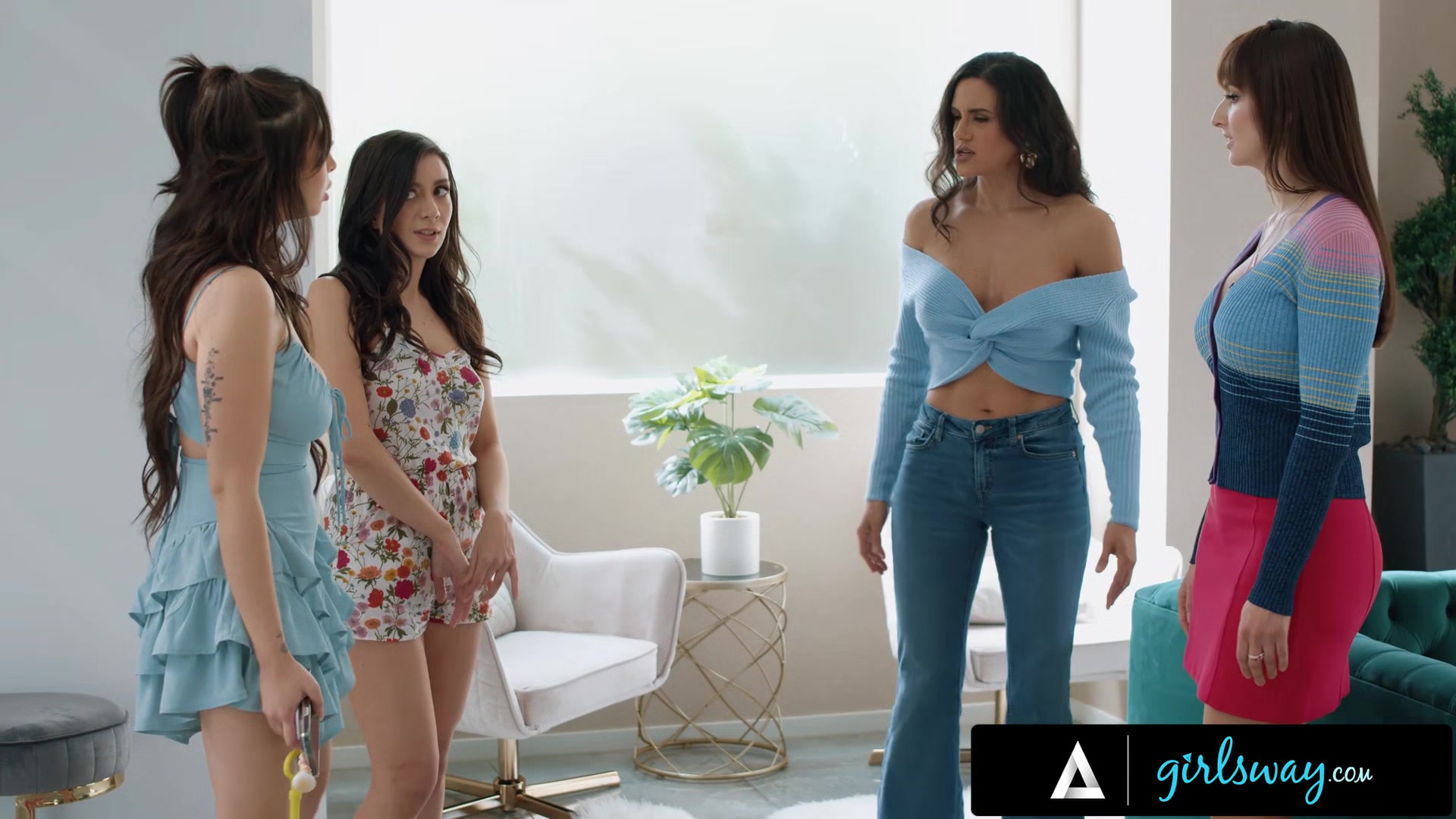 GIRLSWAY - MILF Penny Barber Is Caught With Bestie Lexi Luna s Stepdaughter Natalie Brooks