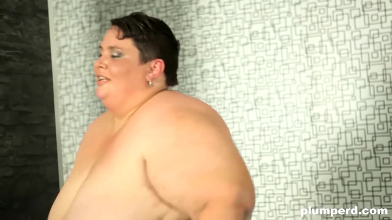 Super Sized Fight Club - Plumperd
