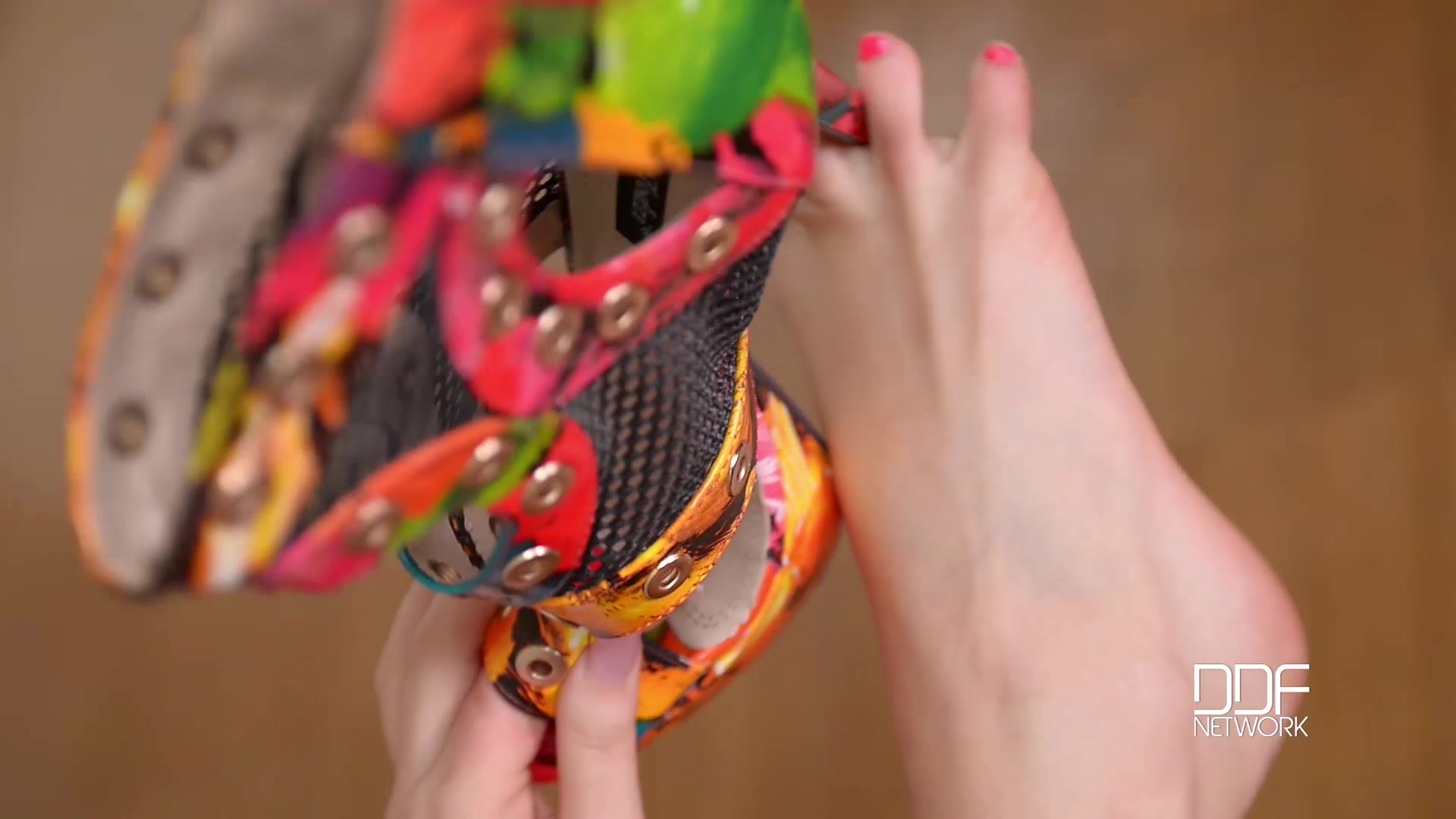 High Heels Toe Teaser Tempts with Bare Feet Too - PornWorld
