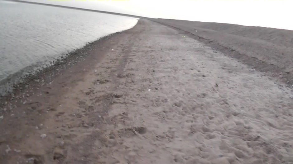 Bitch sucks and fucks while on a public beach