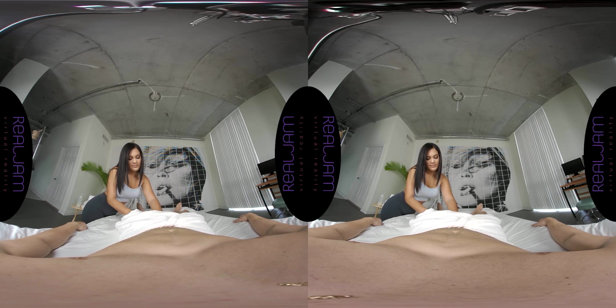 Alina Belle in Oiled Latina Ass - RealJamVR