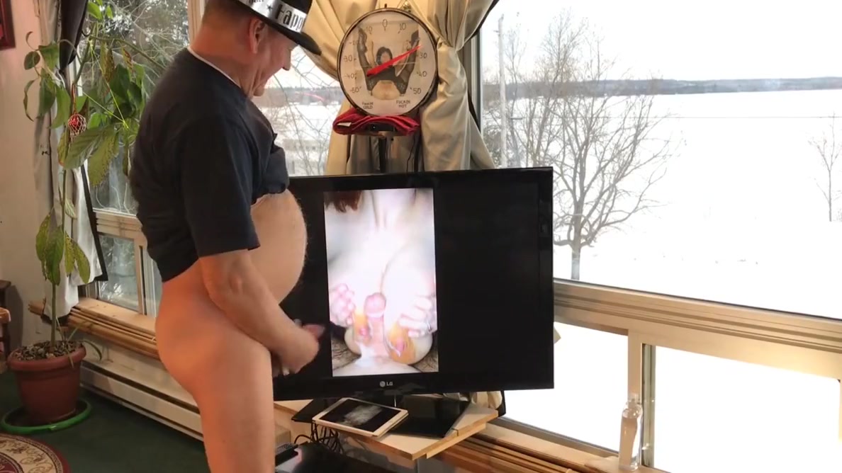 Tits To Cumm On!
