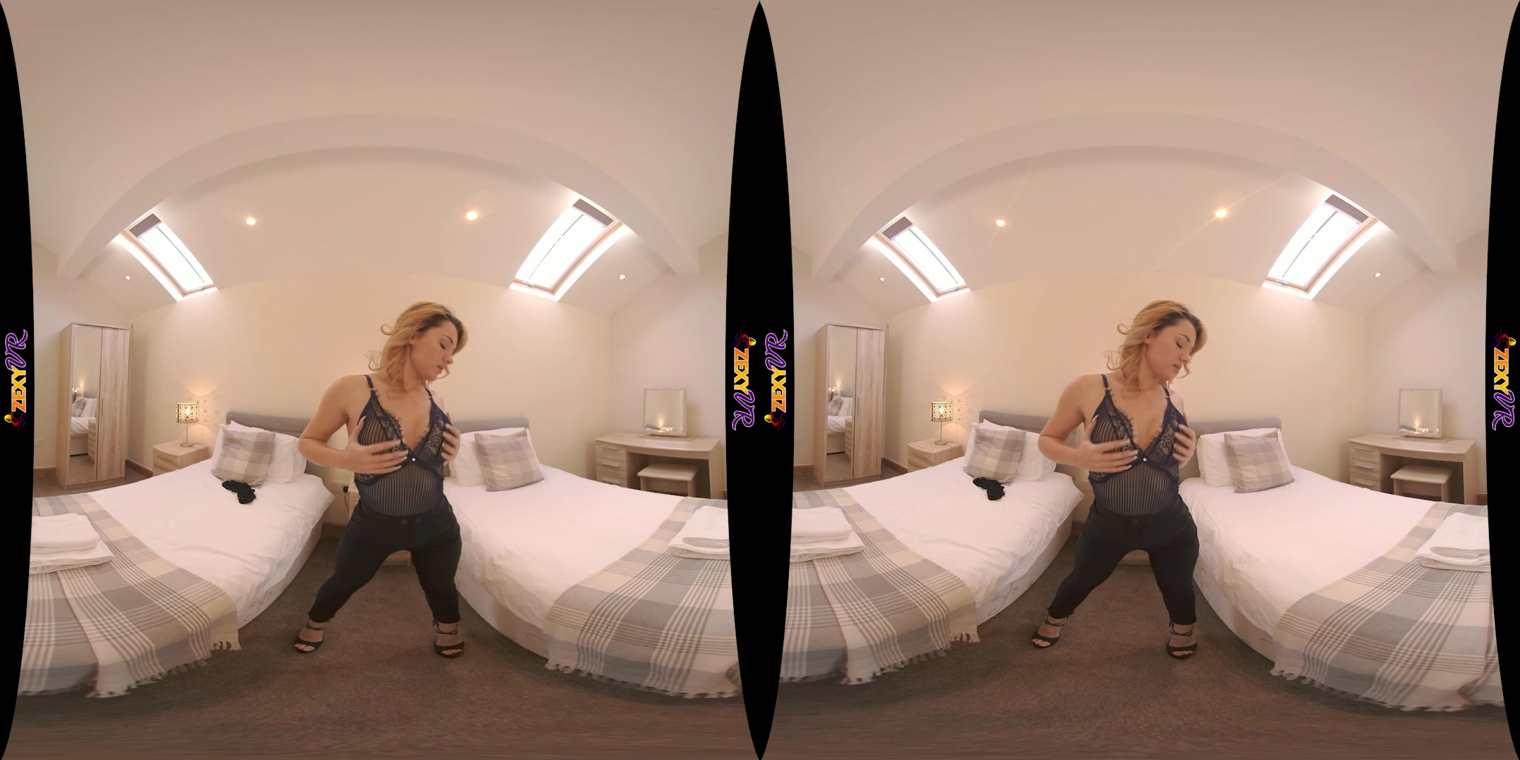 Just Clocked Off featuring Chelsea Essex - ZexyVR