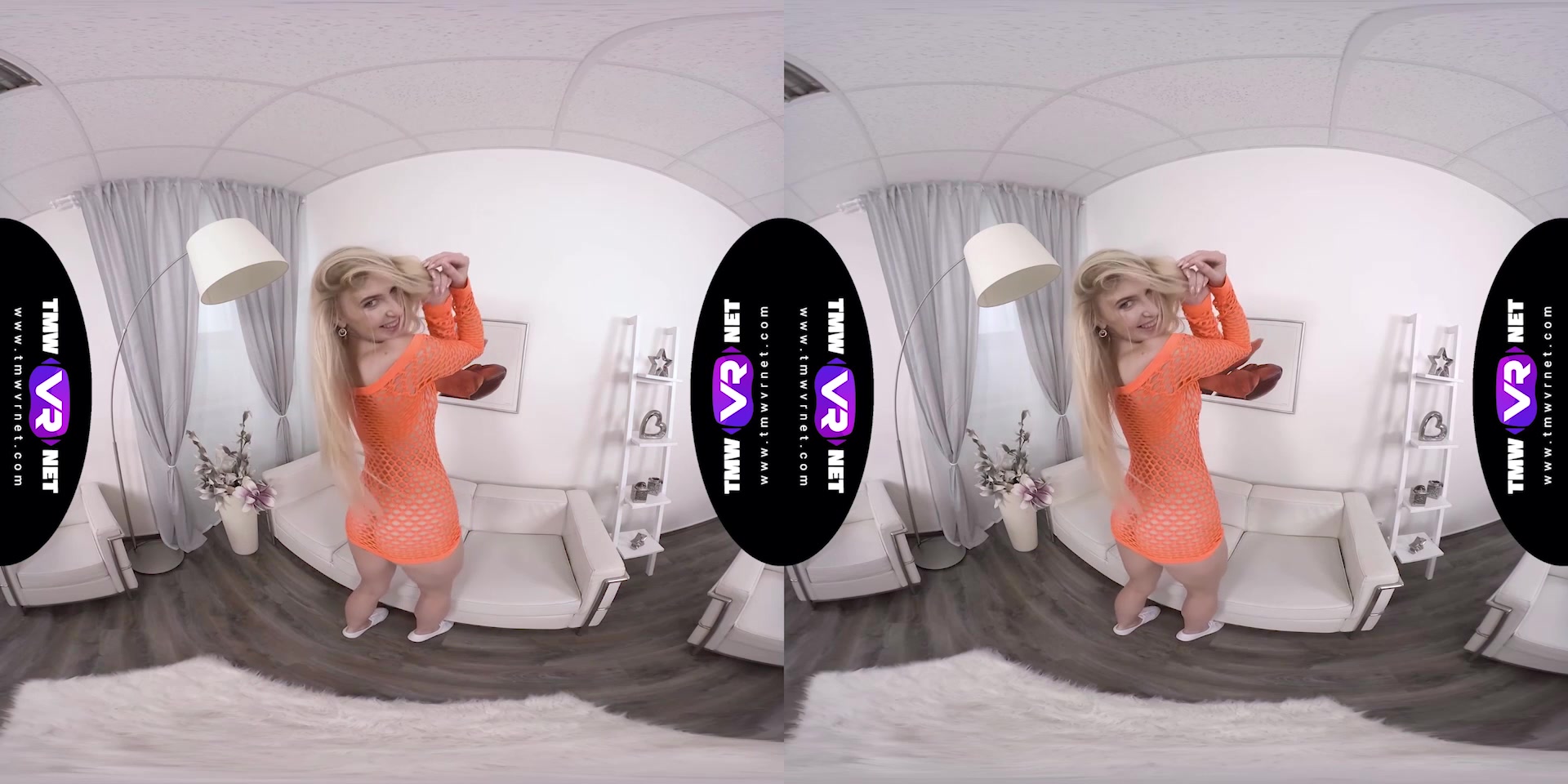 Fishnet looks good on blonde - TmwVRnet