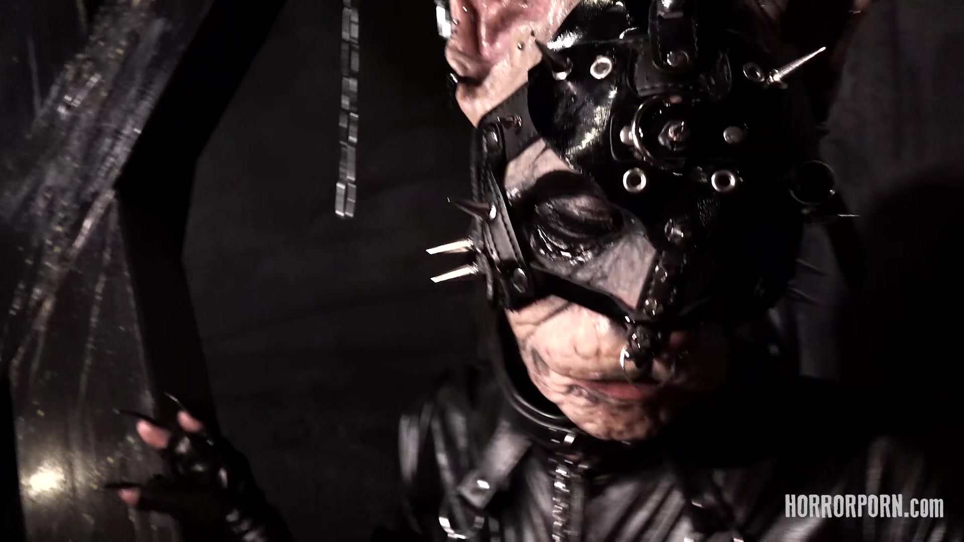 HorrorPorn - The Fetish Cougar