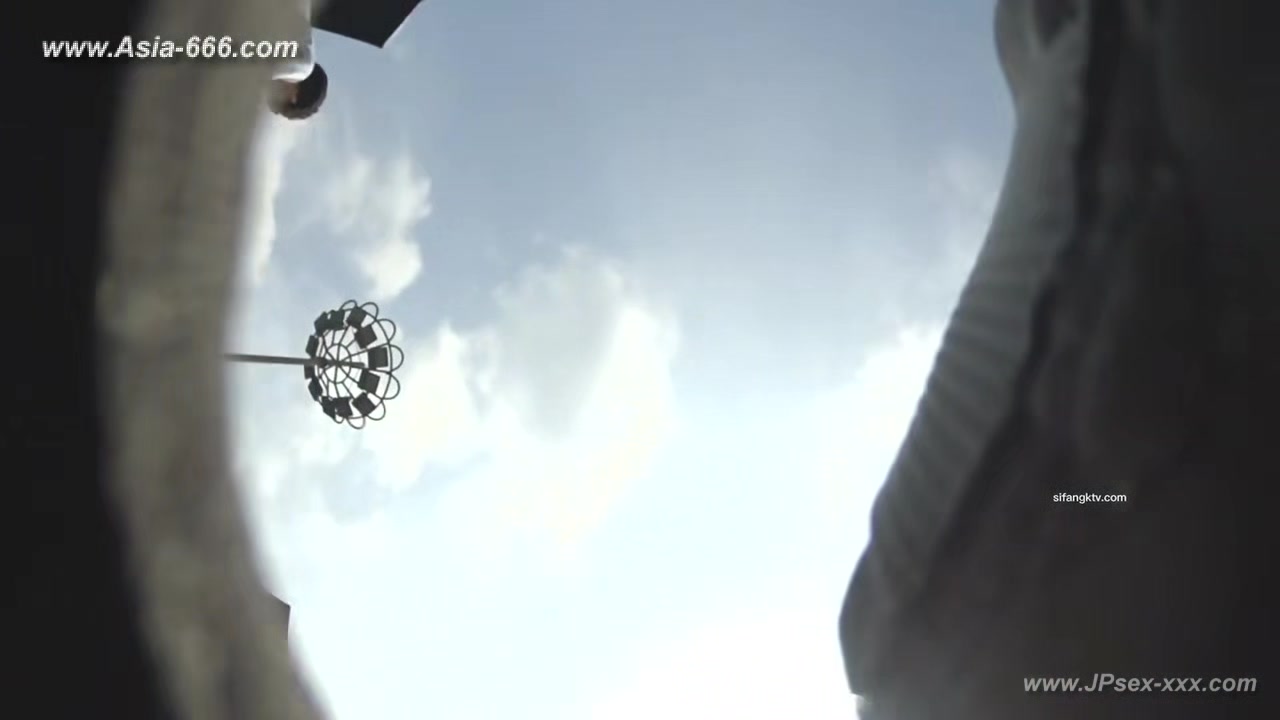 peeping chinese amateur upskirt.129
