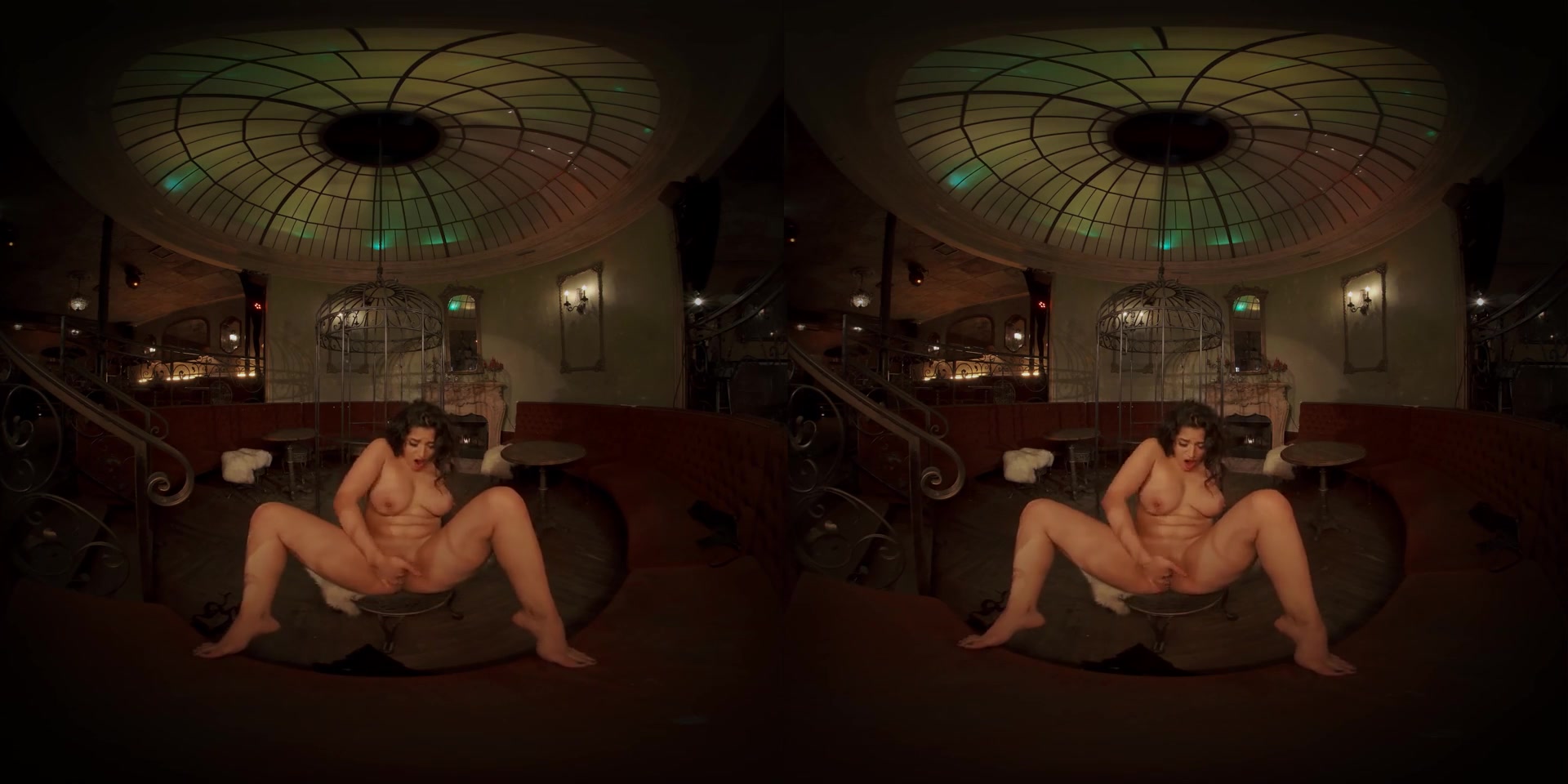 Gabriela Lopez in Burlesque VR Porn Video - VRBangers